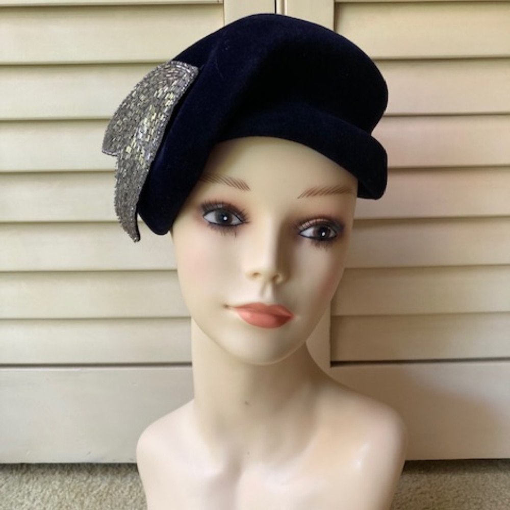 Vintage Navy Blue Carol Hat from Italy - Picture 9 of 15